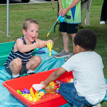 children attending water wonders events