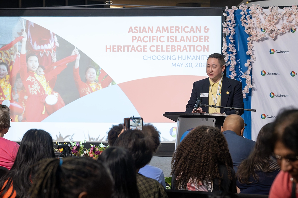 Commissioner Ben Ku speaking to the 2025 AAPI attendees