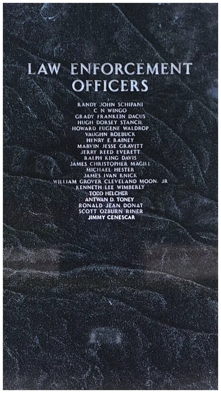 Image of Marker #11 representing Gwinnett County's fallen law enformcement heroes.