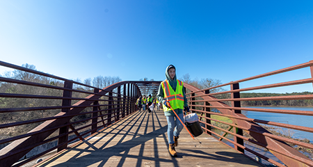 Find fulfilling opportunities for volunteer service events or projects!